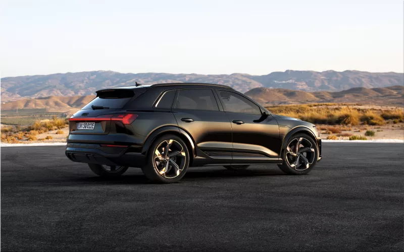 2024 Audi SQ8 e-tron