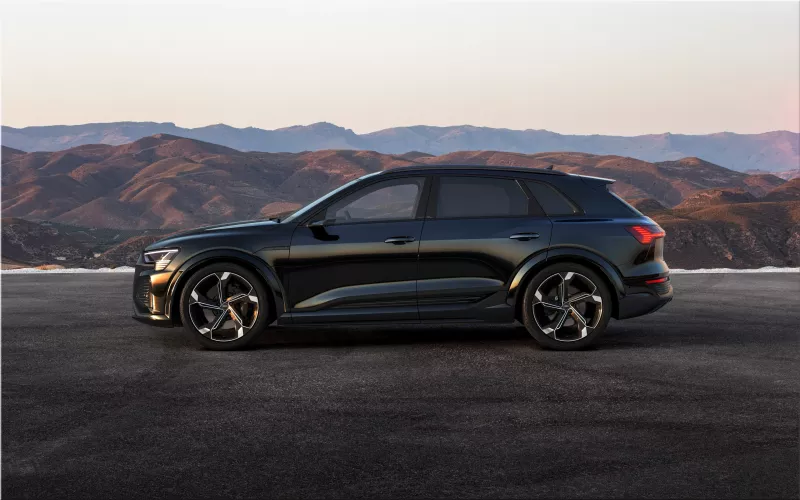 2024 Audi SQ8 e-tron