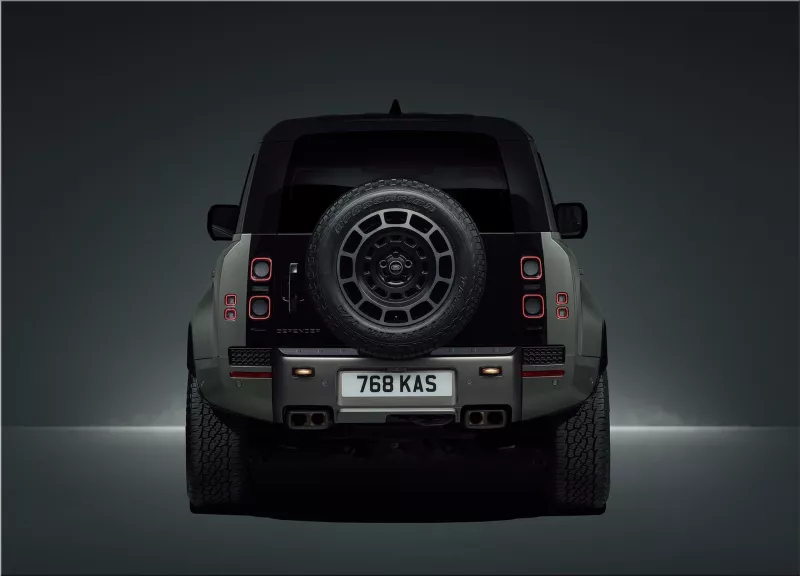 Land Rover Defender OCTA