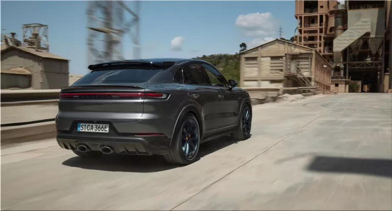 Porsche Cayenne Turbo E-Hybrid Coupe