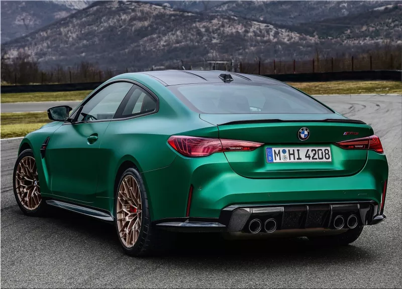 BMW M4 CS