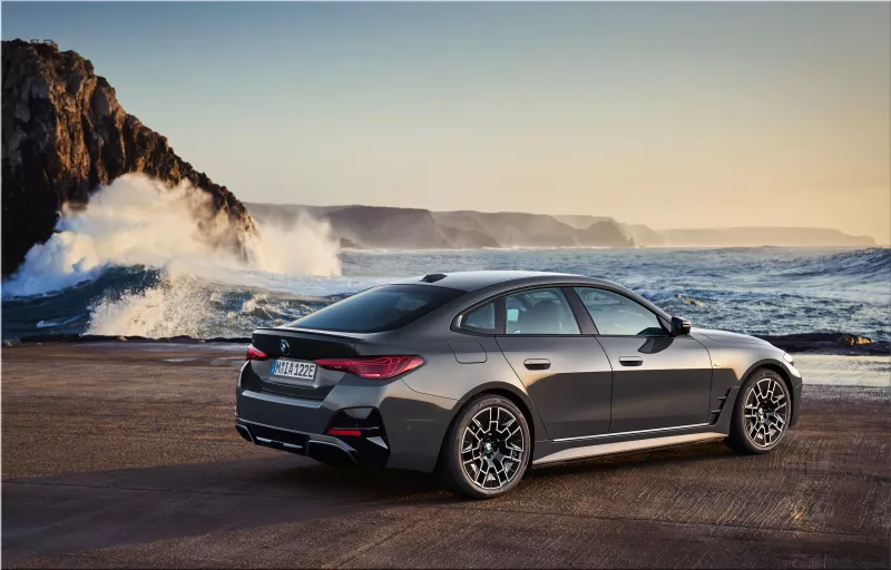 2025 BMW i4