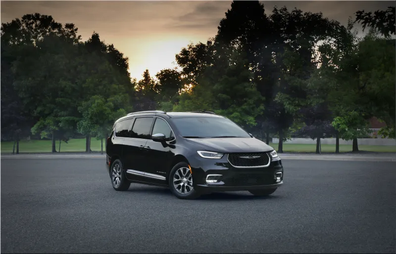 2025 Chrysler Pacifica Hybrid