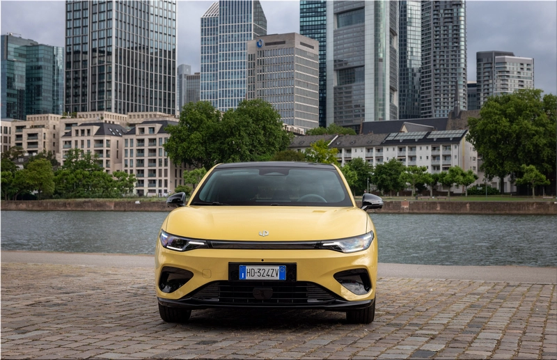 2027 Leapmotor B05 electric hatchback