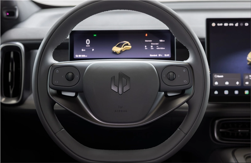 2027 Leapmotor B05 interior