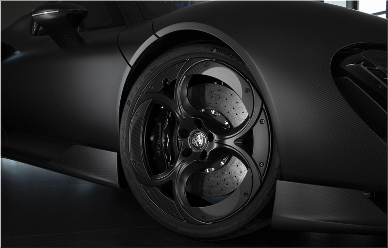 Alfa Romeo 33 Stradale Perla Nera