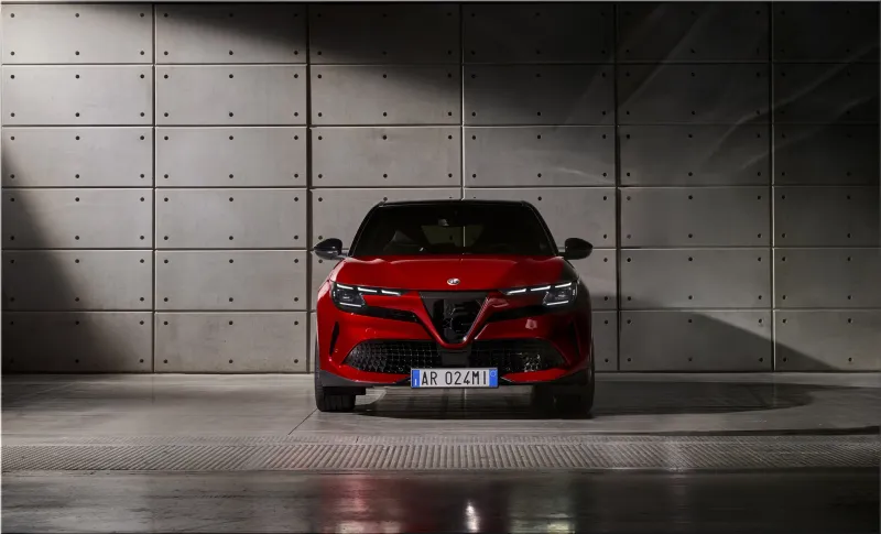 Alfa Romeo Junior Ibrida