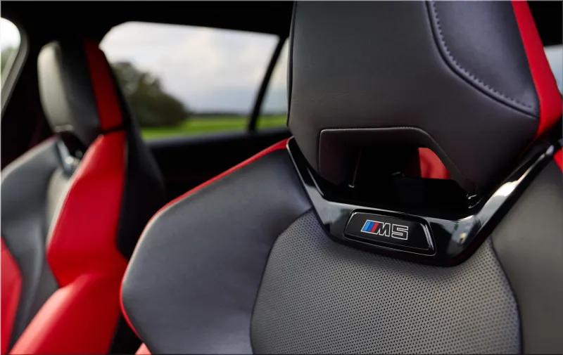 BMW M5 Touring Dragon Fire Red