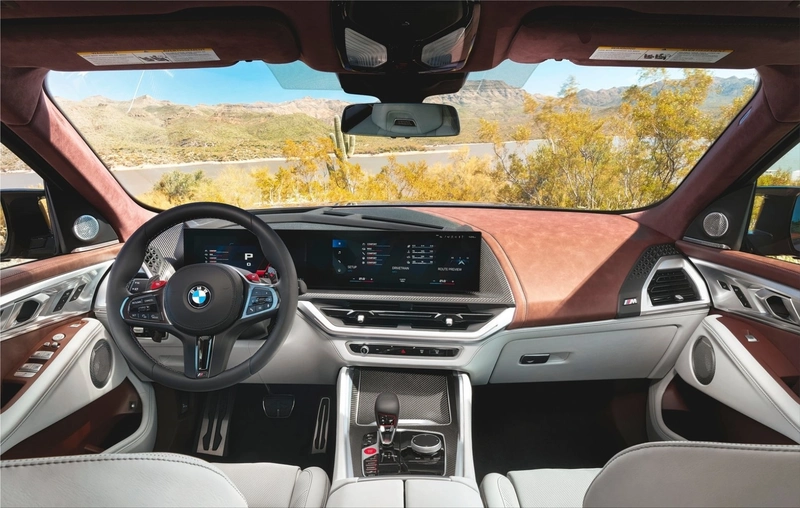 BMW XM Plug-in Hybrid