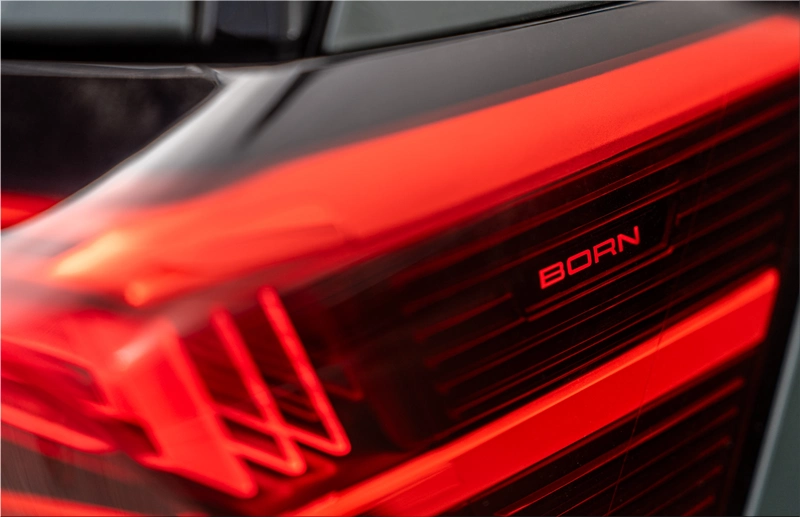 CUPRA Born VZ