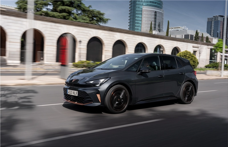 CUPRA Born VZ