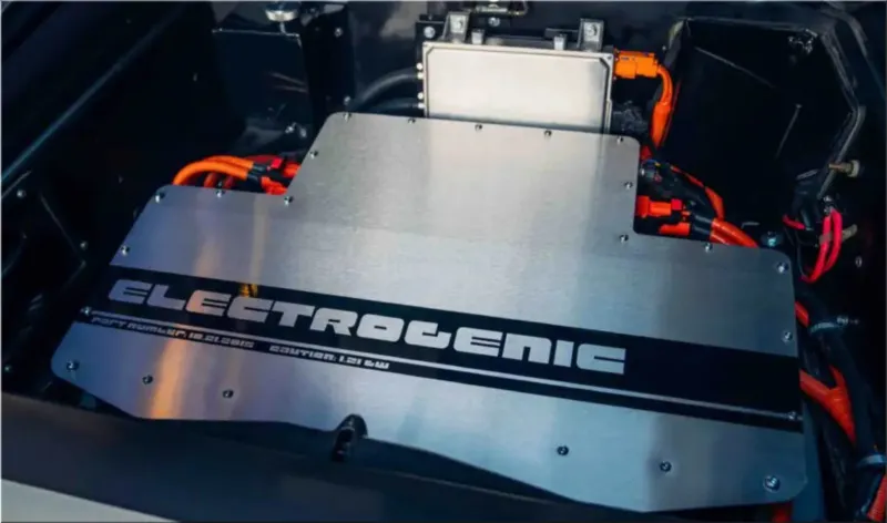 DeLorean DMC-12