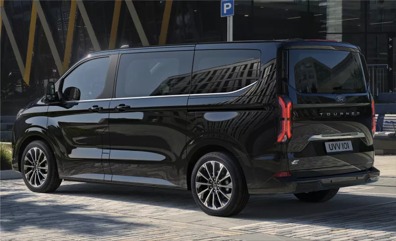 Ford E-Tourneo Custom electric van