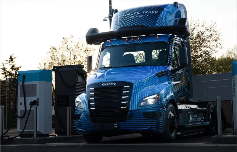 Freightliner eCascadia
