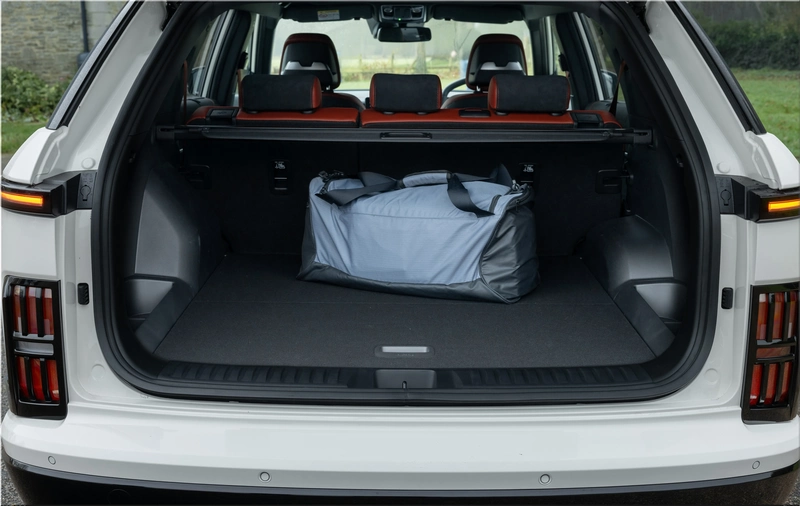 KGM Actyon hybrid SUV