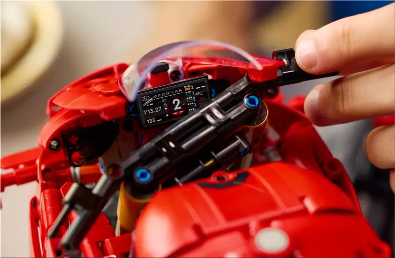 LEGO Ducati Panigale V4 S