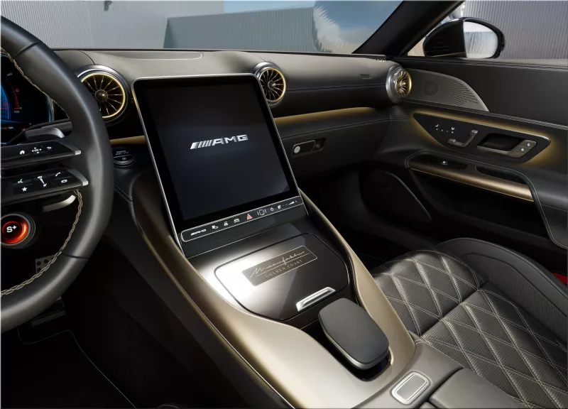 Mercedes-AMG SL 63 MANUFAKTUR Golden Coast