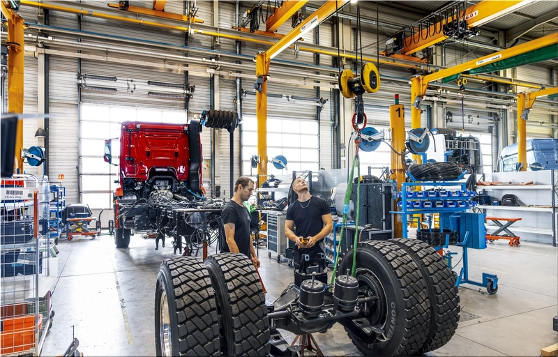 Mercedes-Benz Custom Tailored Trucks