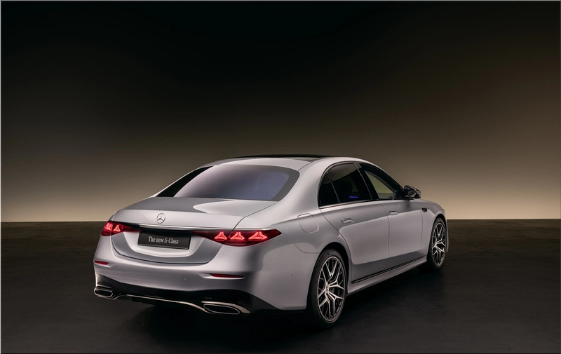 Mercedes-Benz S-Class 2026