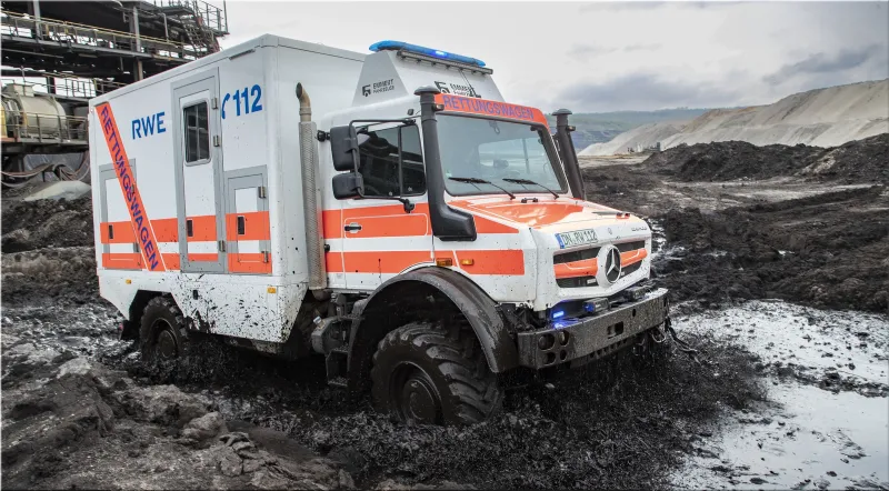 Mercedes-Benz Unimog Ambulance