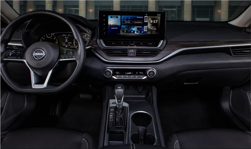 2025 Nissan Altima