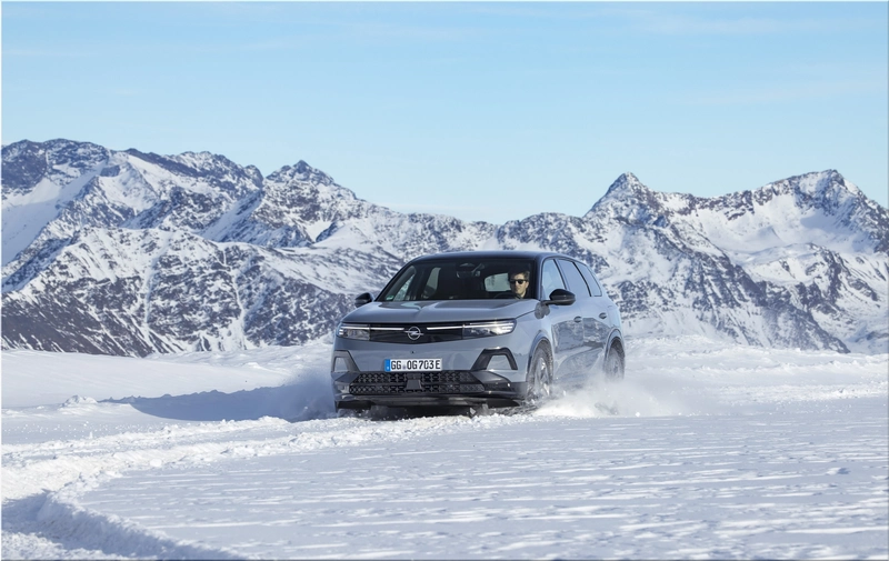 Opel Grandland Electric AWD