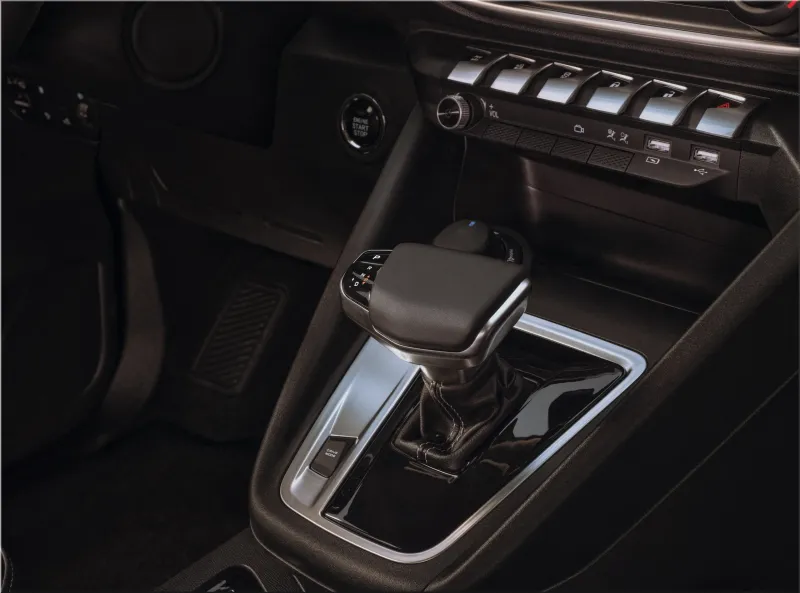 2025 Peugeot Landtrek