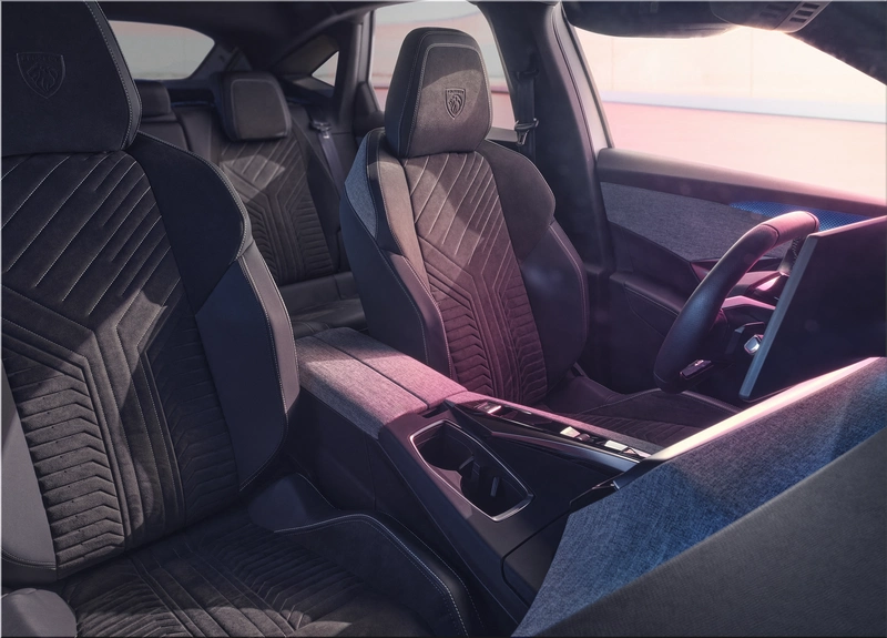2024 Peugeot e-3008