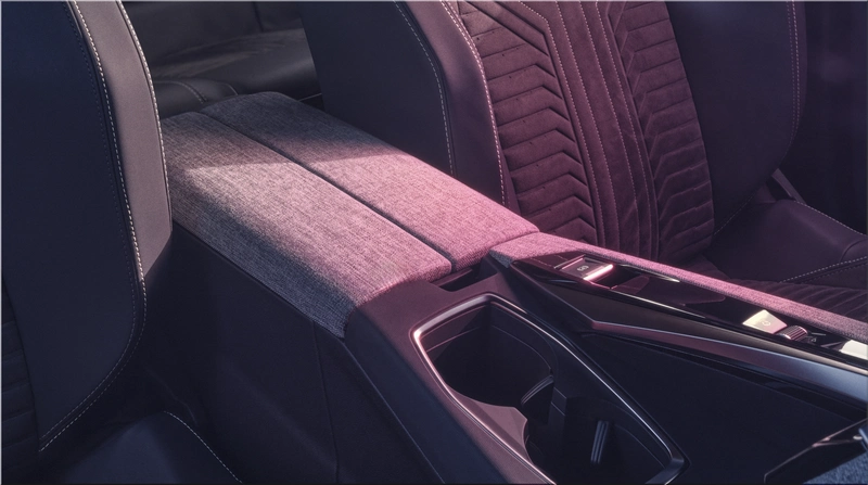 2024 Peugeot e-3008
