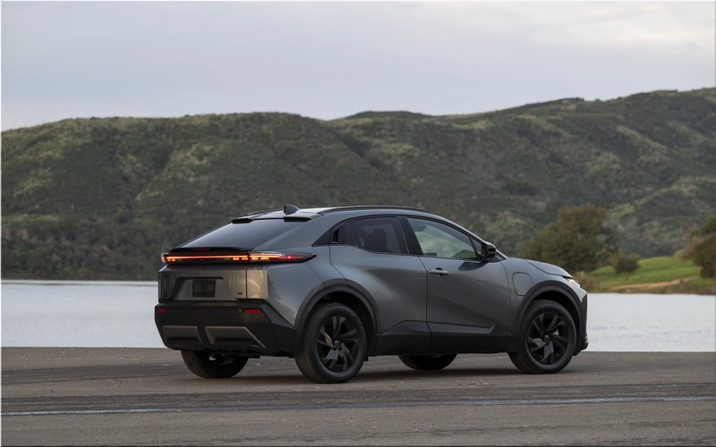 Toyota C-HR EV 2026