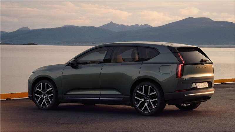2026 Volvo EX60