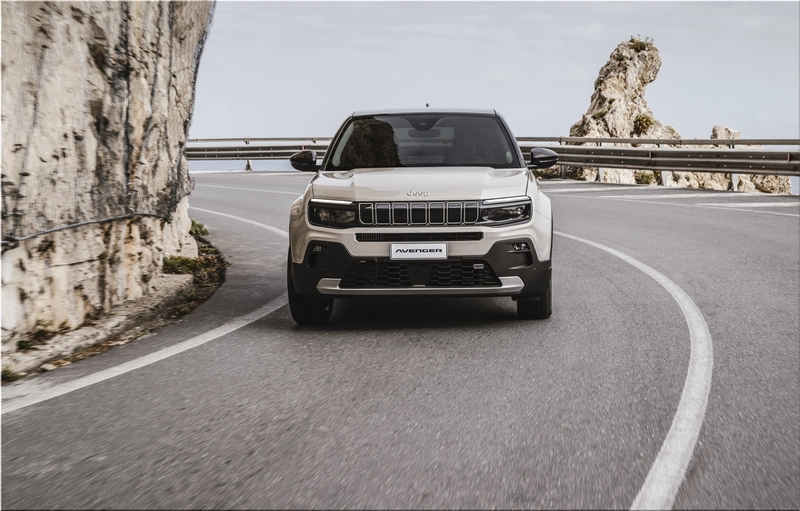Jeep Avenger e-Hybrid