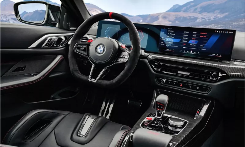 BMW M4 CS