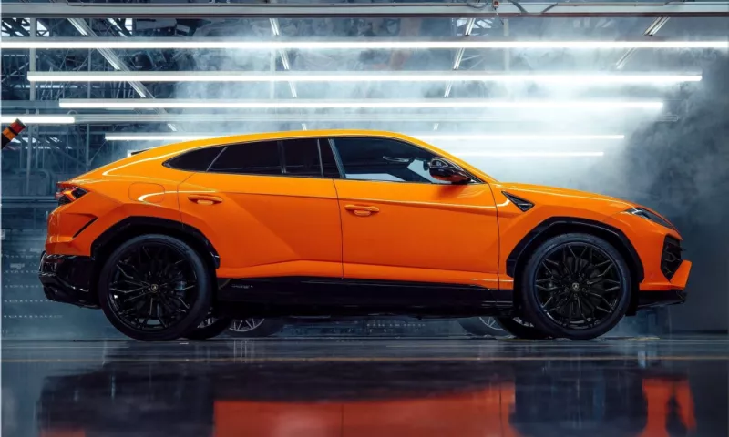 2025 Lamborghini Urus SE