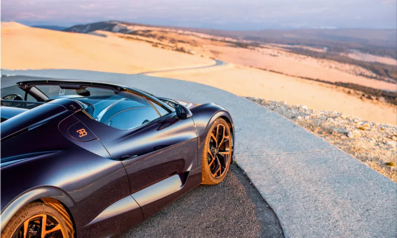 Bugatti W16 Mistral