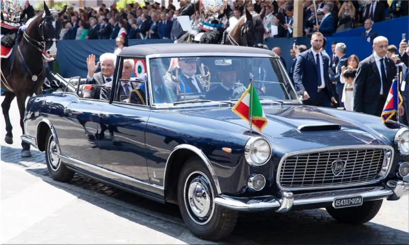 Lancia Flaminia 335