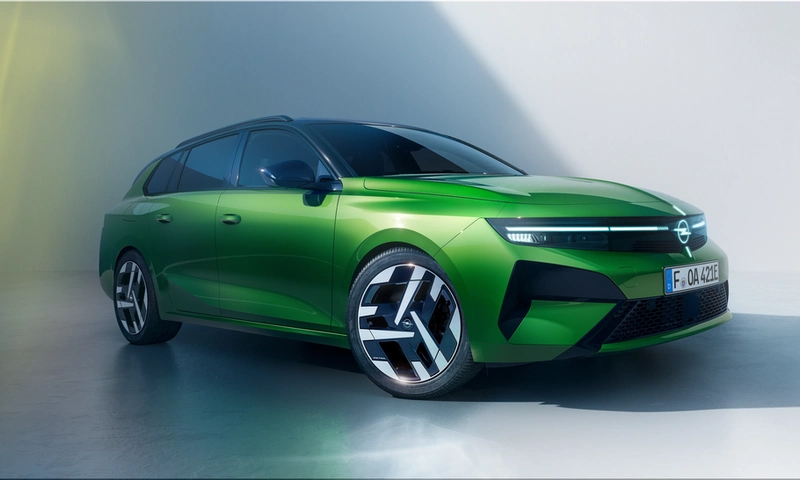 Opel Astra Hybrid