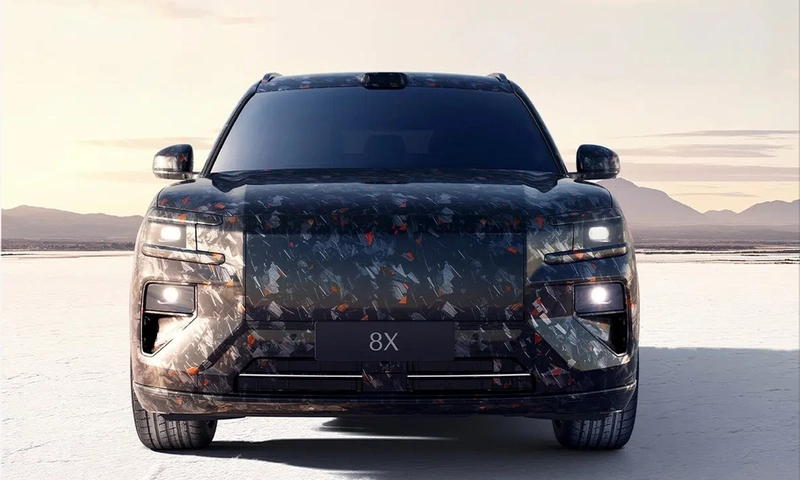 Zeekr 8X plug-in hybrid SUV