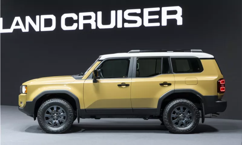 2024 Toyota Land Cruiser: A Smaller, Hybrid, and Heritage-Inspired Off-Roader