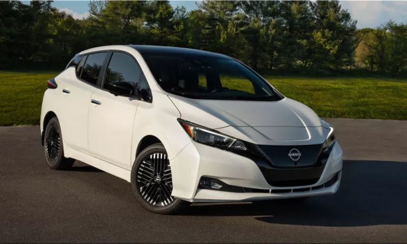 2025 Nissan LEAF