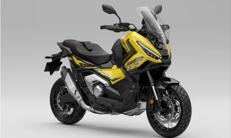 Discover the 25YM Honda X-ADV: A Power-Packed Scooter-Motorcycle Hybrid