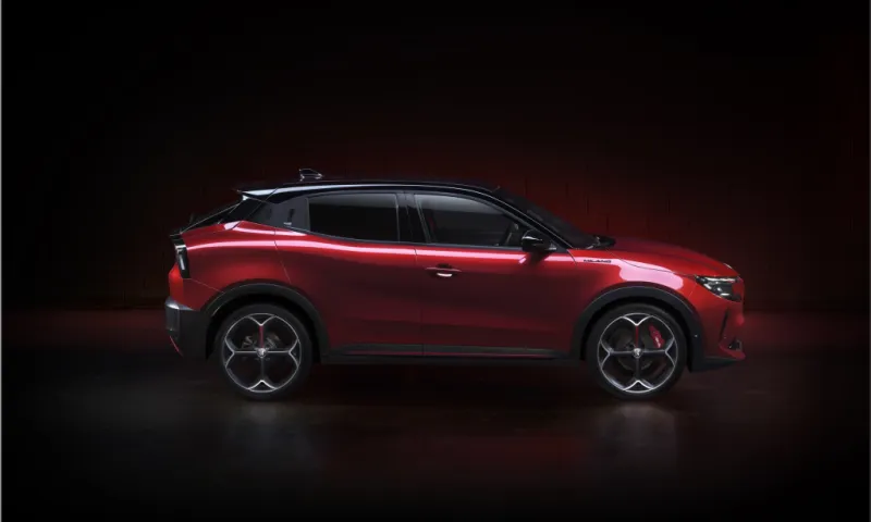 Alfa Romeo Junior Ibrida