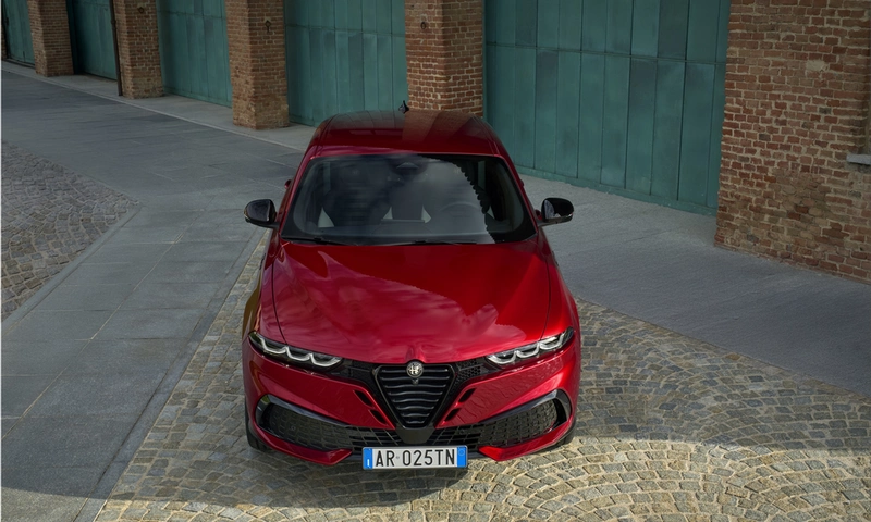 New Alfa Romeo Tonale Opens Orders With Hybrid Power