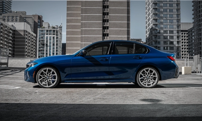 BMW M340i xDrive 50 Jahre Edition: 387 hp Inline-6, 0-62 mph in 4.4 s