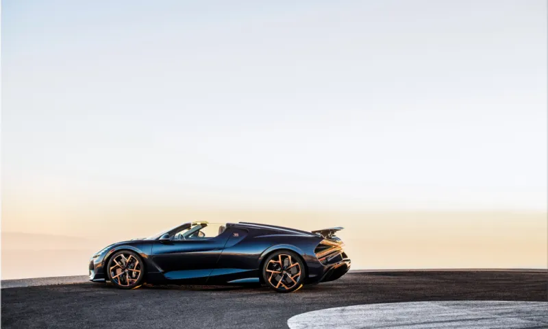The Legacy of Bugatti W16 Mistral: Speed and Luxury in the Hyper Roadster