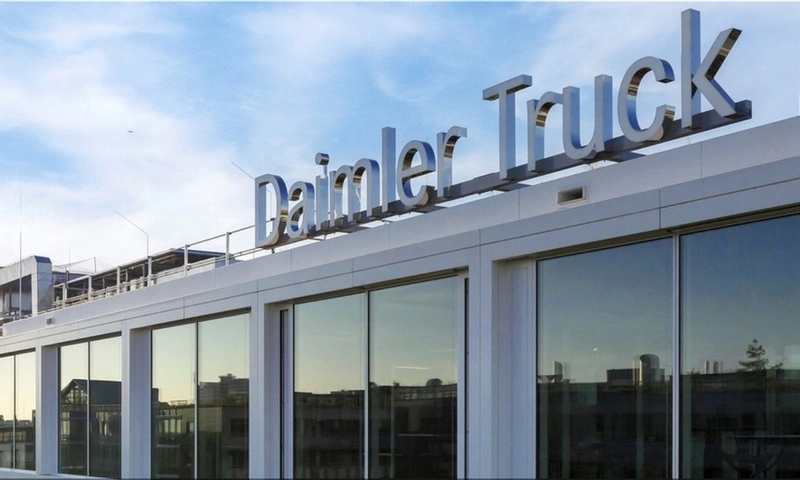 Electric Truck Demand Rises as Daimler Faces Q2 Sales Drop