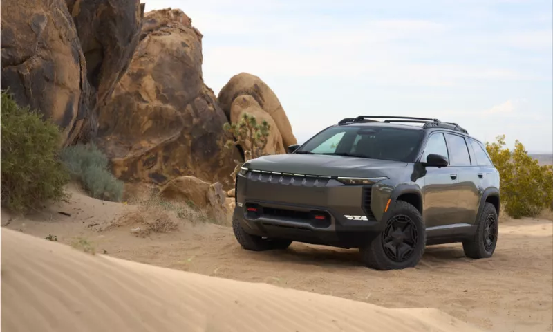 Jeep Wagoneer S Trailhawk