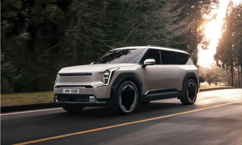 Kia EV9 GT-Line Earns Spot in 2024 Wards Best Engines with Its High-Performance EV Powertrain