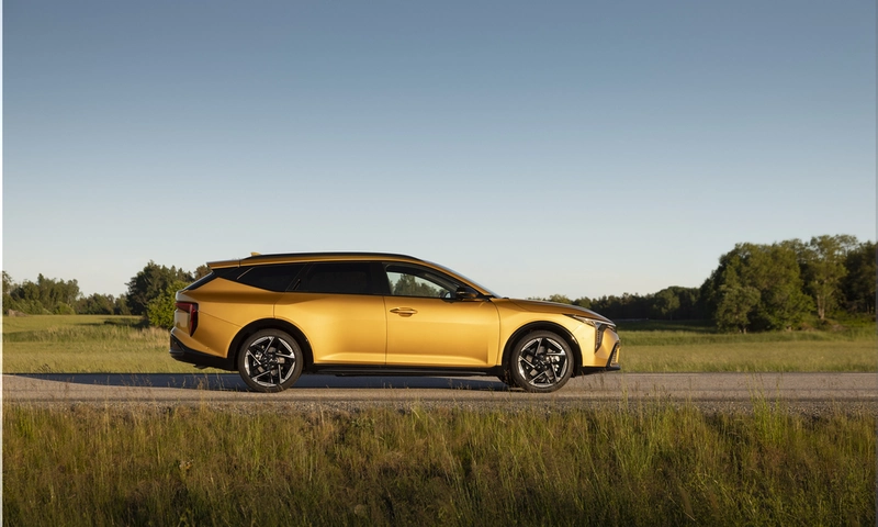 Kia K4 Sportswagon Hybrid