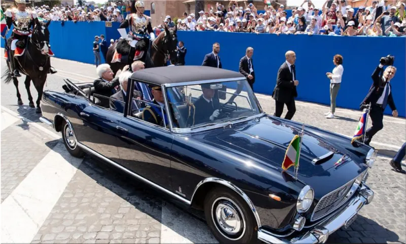 Lancia Flaminia 335: Inside Italy’s Presidential Parade Car